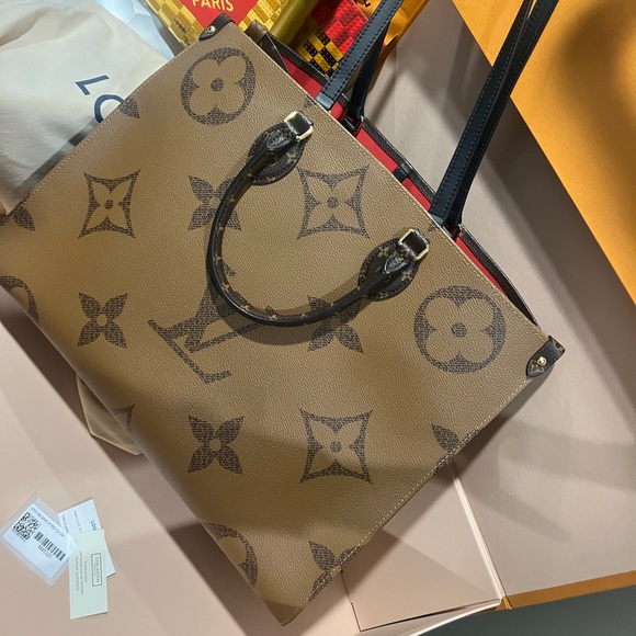 Louis Vuitton Reverse on the go monogram large bag - Gorgeous! - Picture 9 of 16